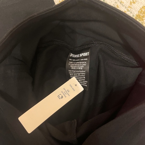 NWT- PINK Snake Print Leggings - Picture 3 of 3